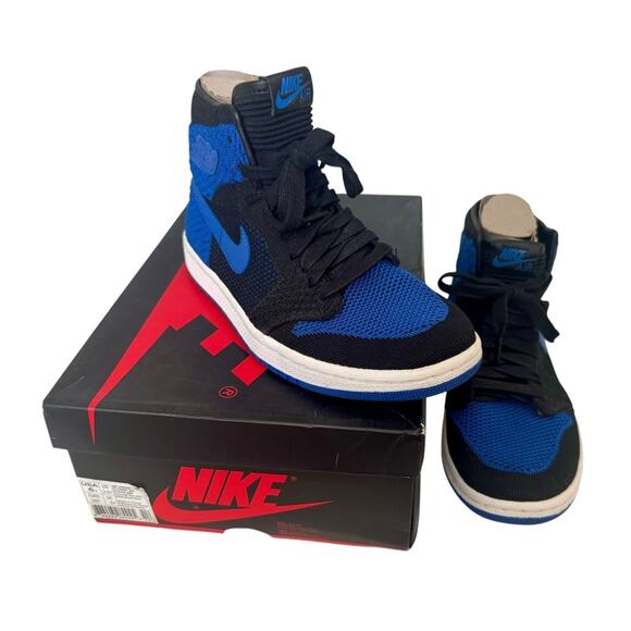 NIKE AIR JORDAN 1 Retro Flyknit BG Black Royal Blue Size 6Y 38.5 NEW IN BOX - Picture 3 of 14